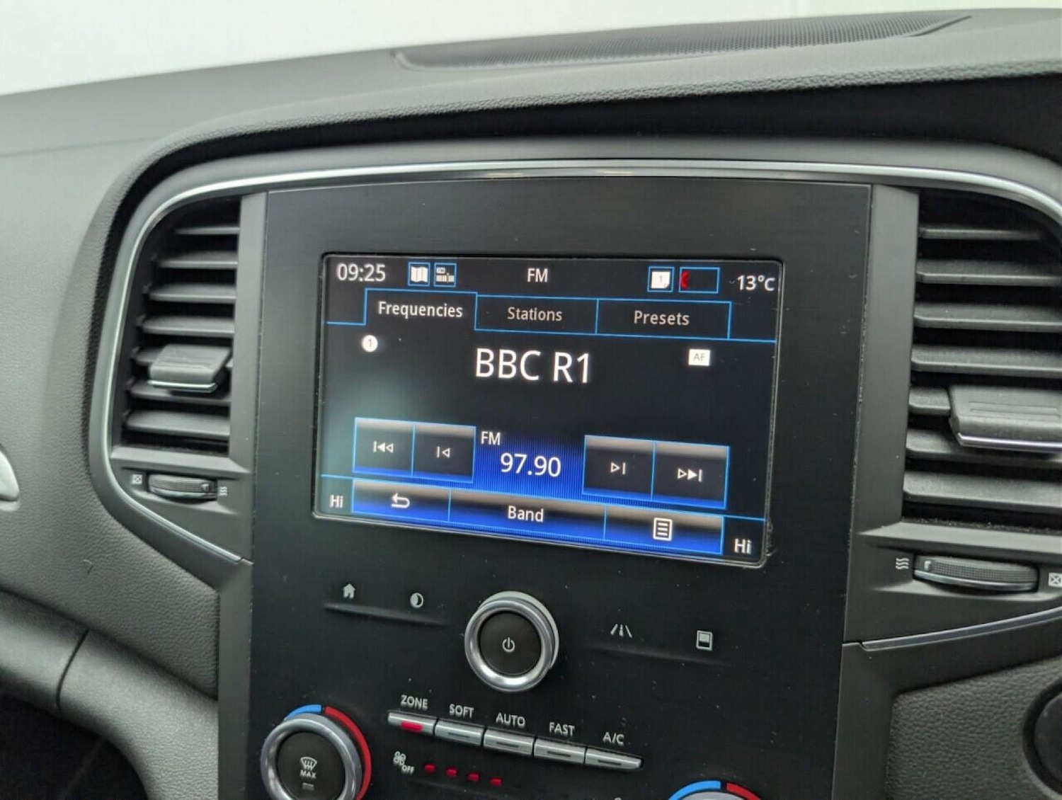 Used Renault Megane 2019 for sale - 77714942: Photo 14