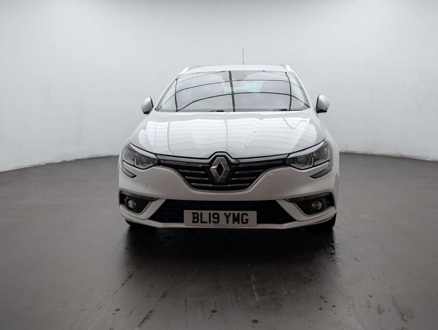 Used Renault Megane 2019 for sale - 77714942: Photo 3