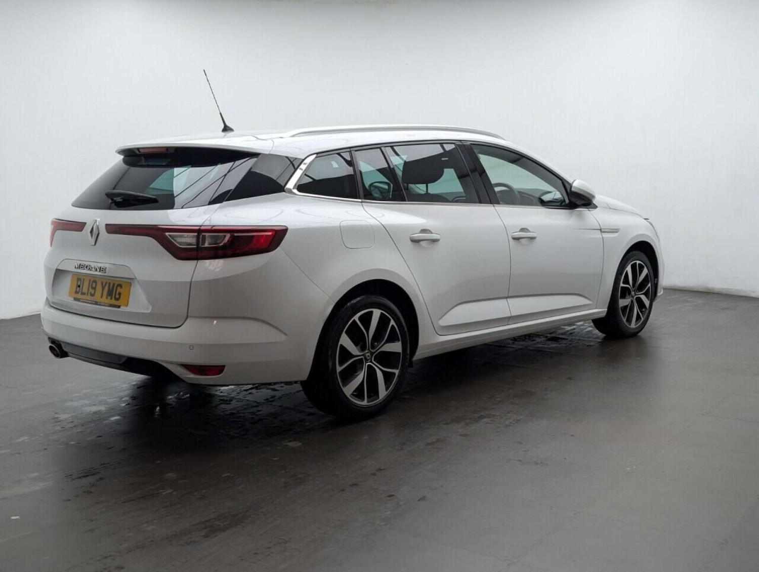 Used Renault Megane 2019 for sale - 77714942: Photo 8