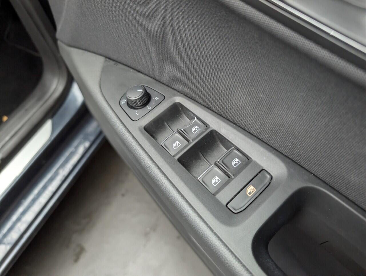 Used SEAT Leon 2019 for sale - 77454917: Photo 19