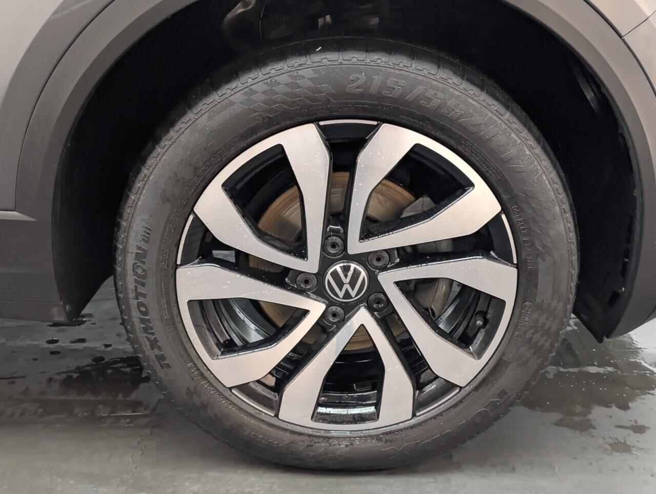 Used Volkswagen T-Roc 2021 for sale - 76633749: Photo 10