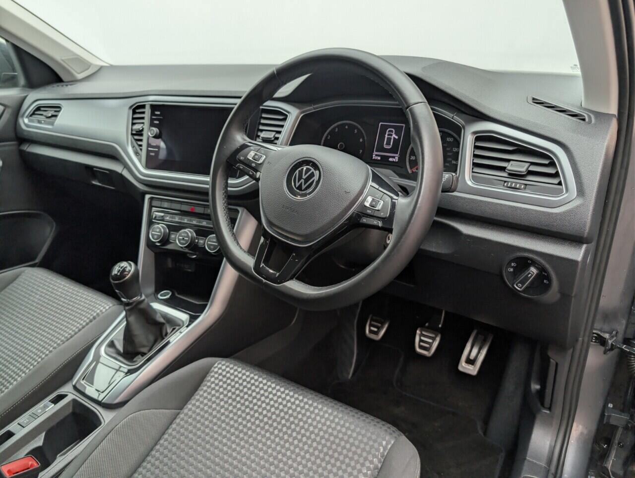 Used Volkswagen T-Roc 2021 for sale - 76633749: Photo 11