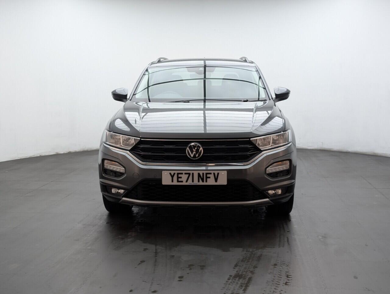 Used Volkswagen T-Roc 2021 for sale - 76633749: Photo 3