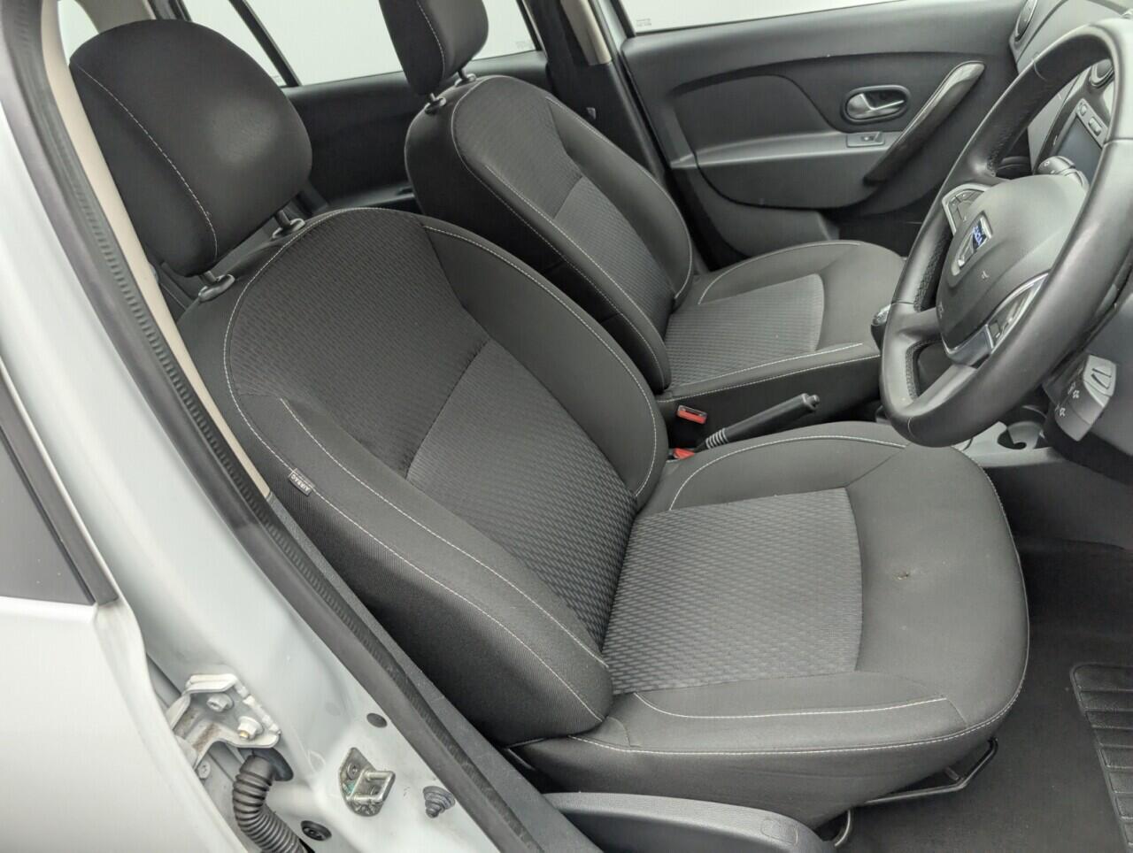 Used Dacia Logan MCV 2017 for sale - 76423731: Photo 12