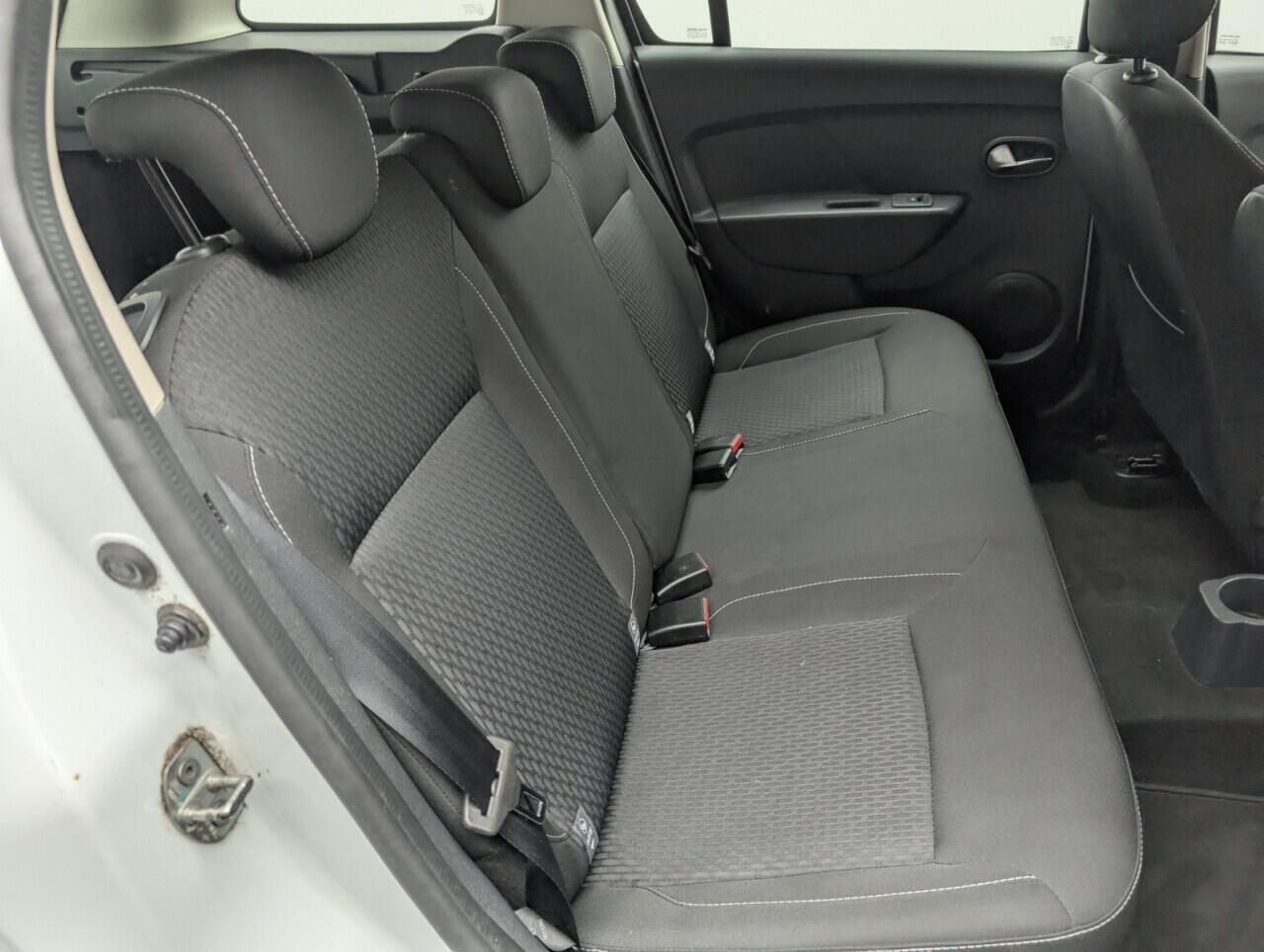 Used Dacia Logan MCV 2017 for sale - 76423731: Photo 24