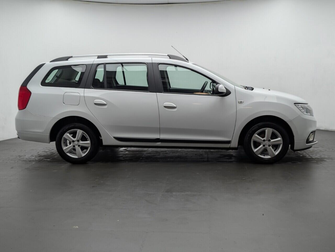 Used Dacia Logan MCV 2017 for sale - 76423731: Photo 9