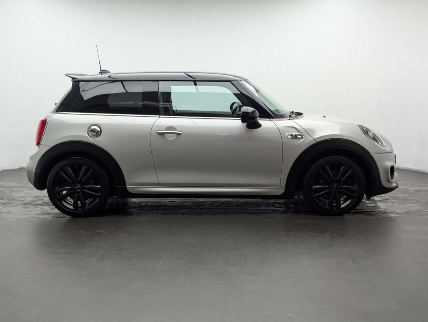 Used MINI Hatch 2019 for sale - 77714252: Photo 9