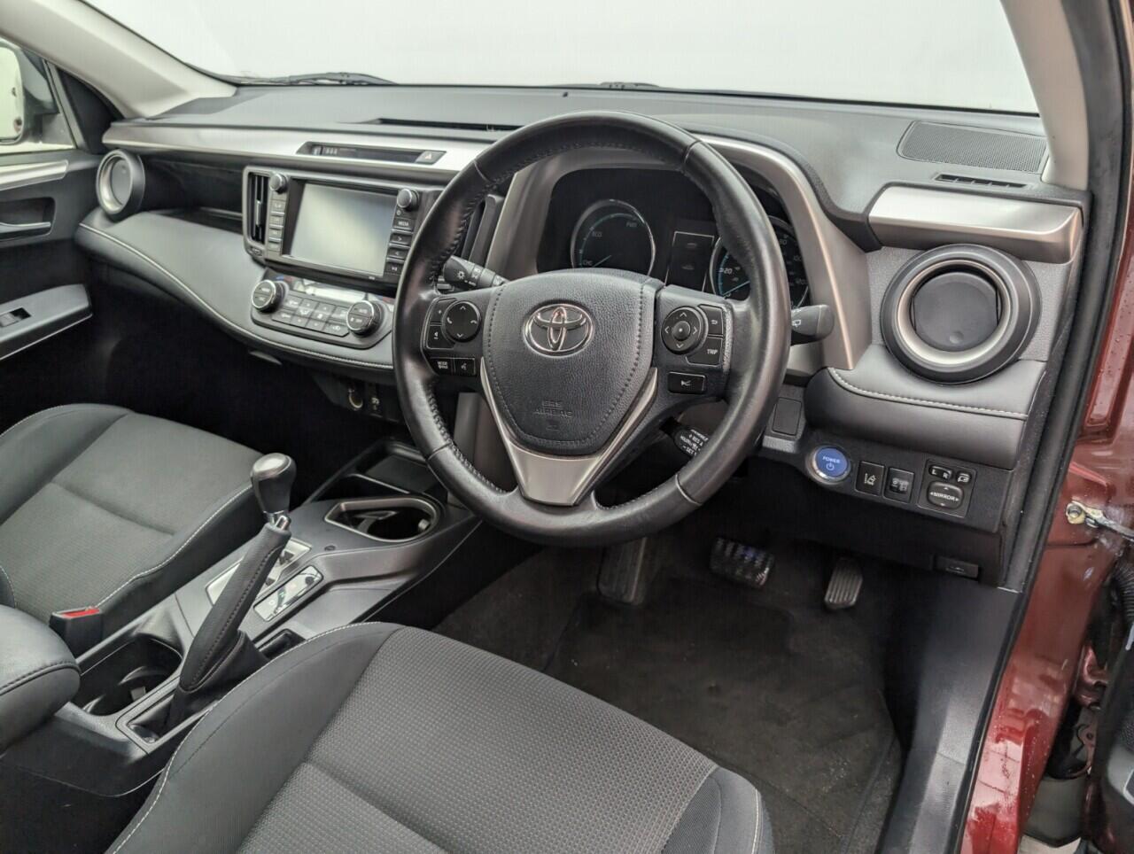 Used Toyota RAV4 2016 for sale - 76424782: Photo 11