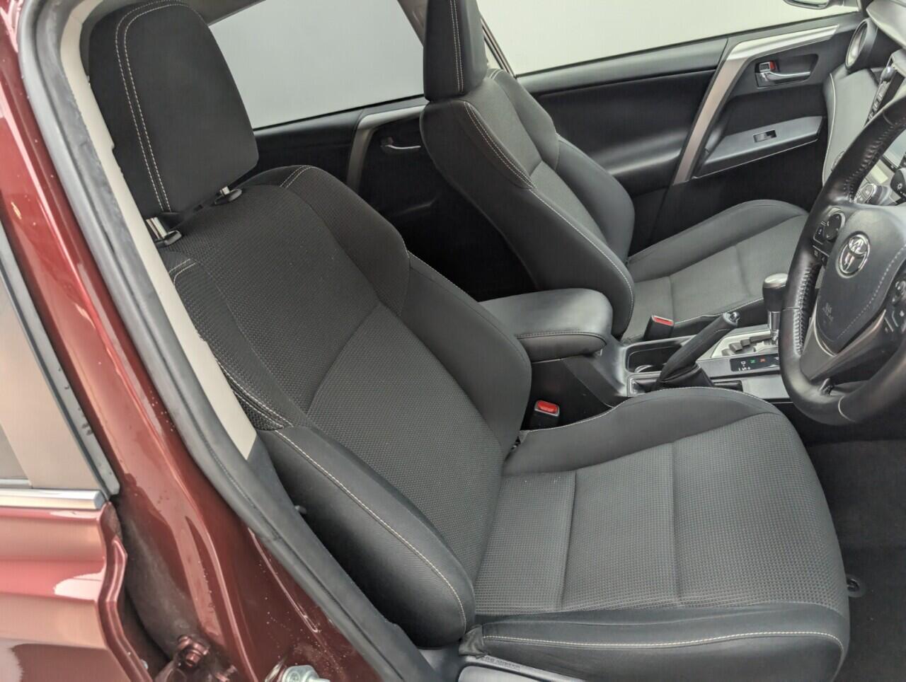 Used Toyota RAV4 2016 for sale - 76424782: Photo 12