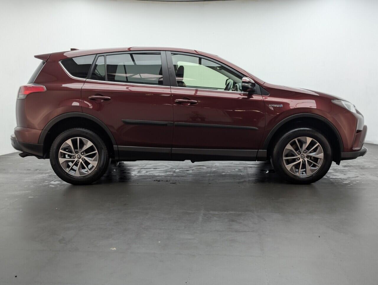 Used Toyota RAV4 2016 for sale - 76424782: Photo 9