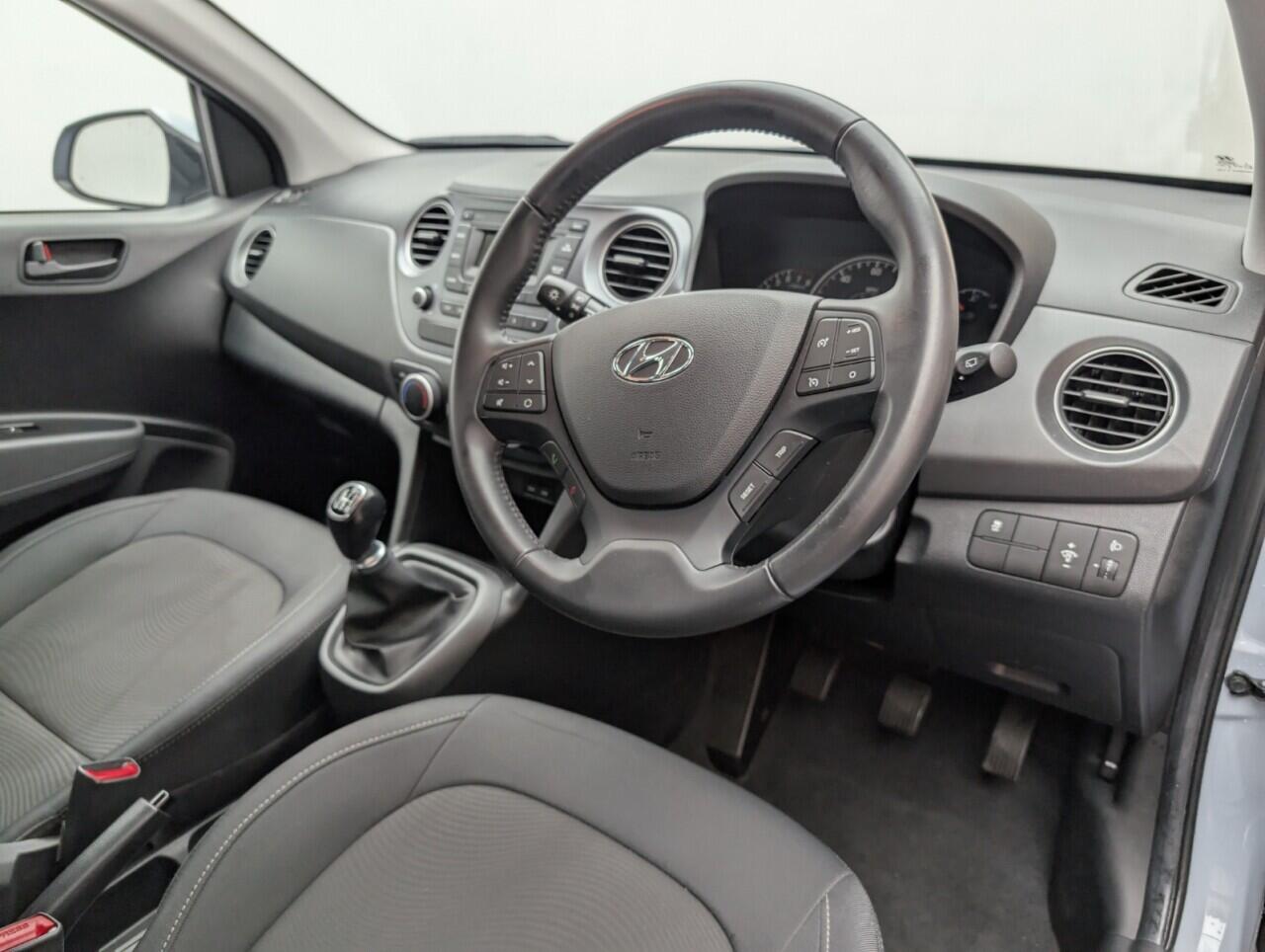 Used Hyundai i10 2019 for sale - 76423485: Photo 11