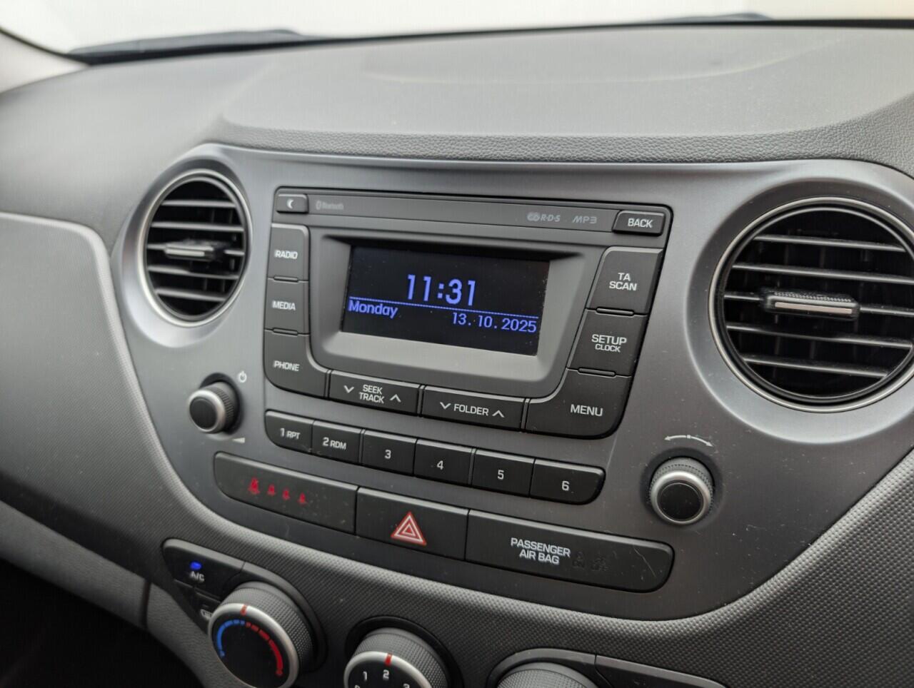 Used Hyundai i10 2019 for sale - 76423485: Photo 13