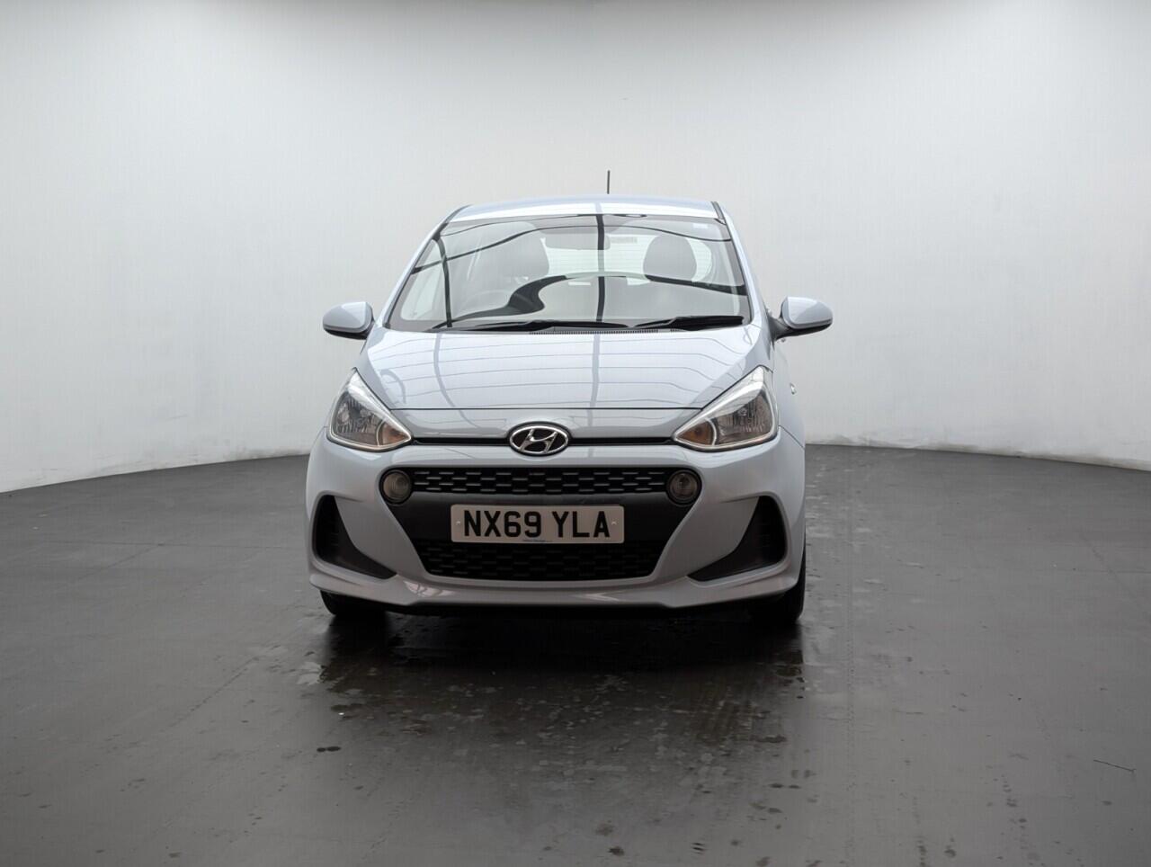 Used Hyundai i10 2019 for sale - 76423485: Photo 3