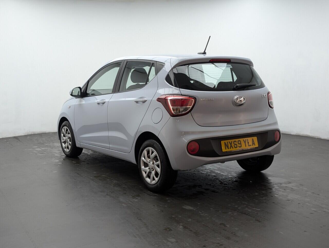 Used Hyundai i10 2019 for sale - 76423485: Photo 6