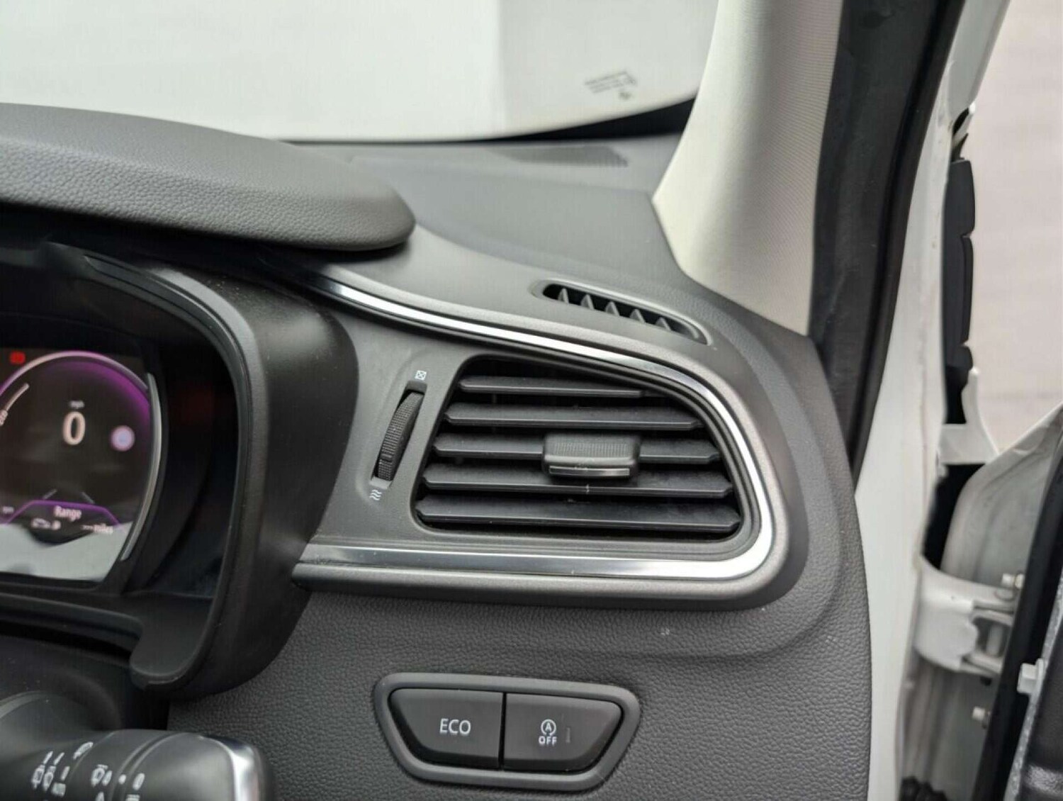 Used Renault Kadjar 2017 for sale - 77713849: Photo 18