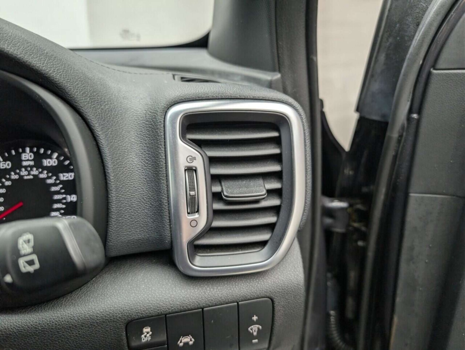 Used Kia Sportage 2018 for sale - 77713401: Photo 19