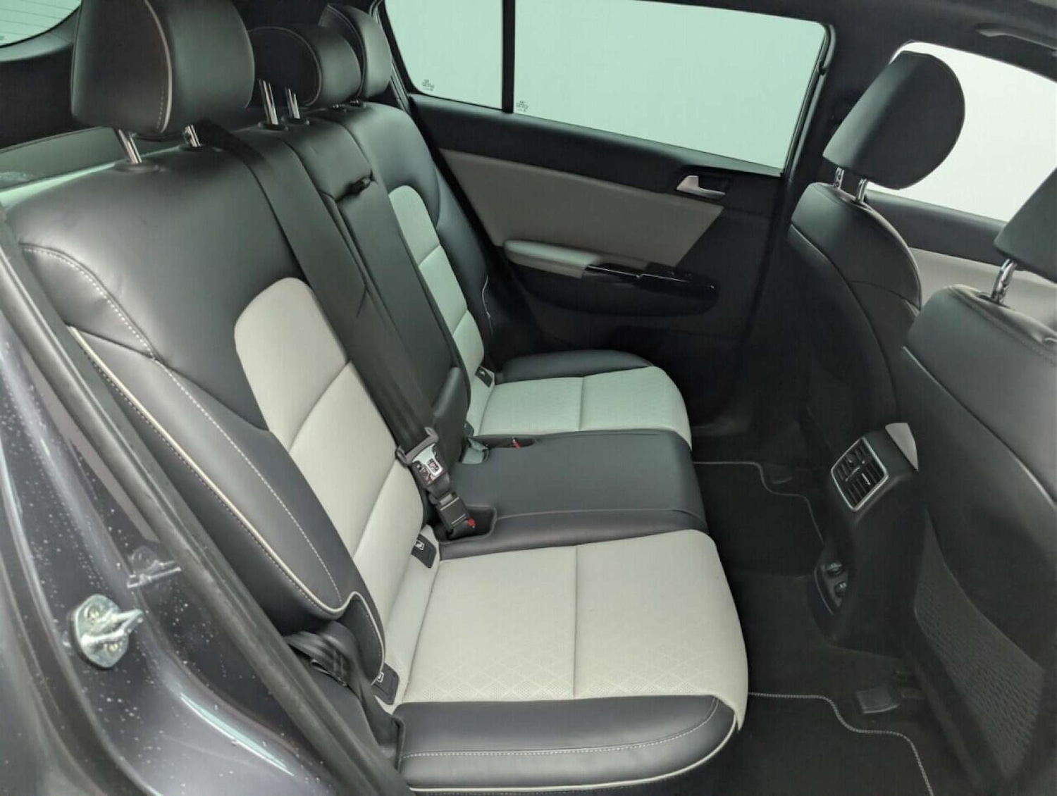 Used Kia Sportage 2018 for sale - 77713401: Photo 24