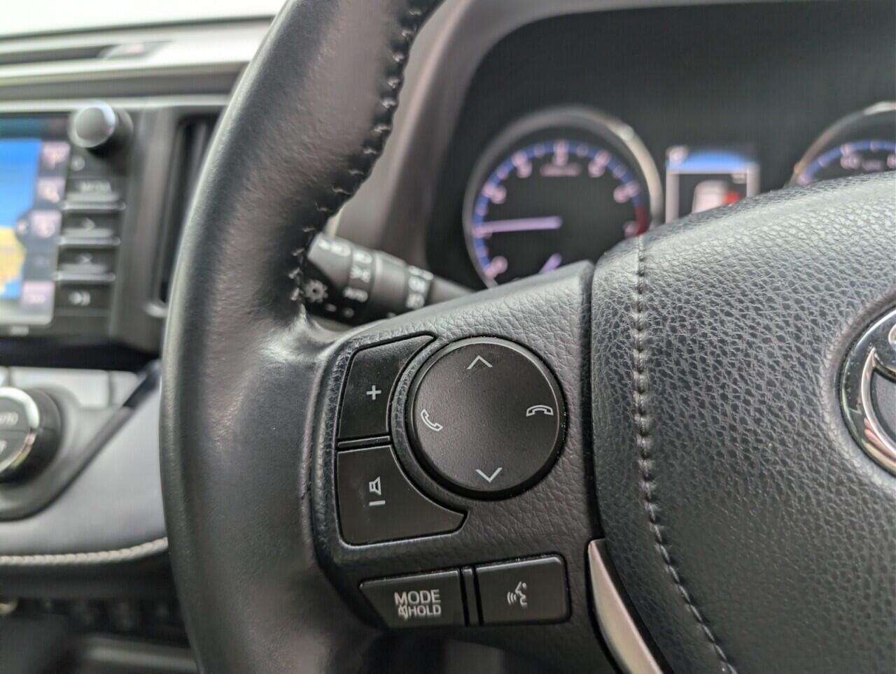 Used Toyota RAV4 2018 for sale - 77143128: Photo 19