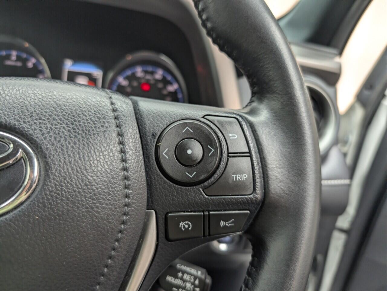 Used Toyota RAV4 2018 for sale - 77143128: Photo 20