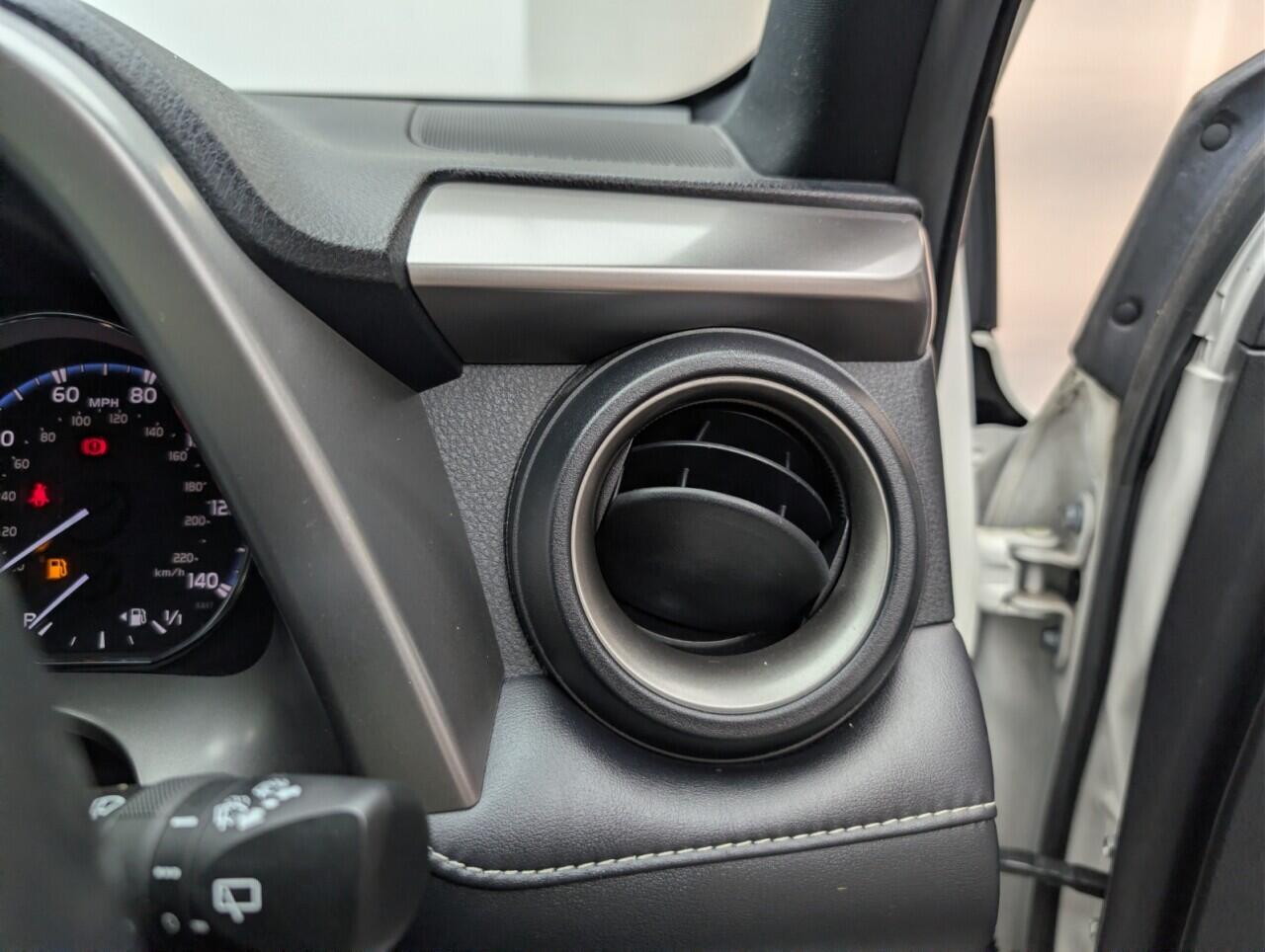 Used Toyota RAV4 2018 for sale - 77143128: Photo 21