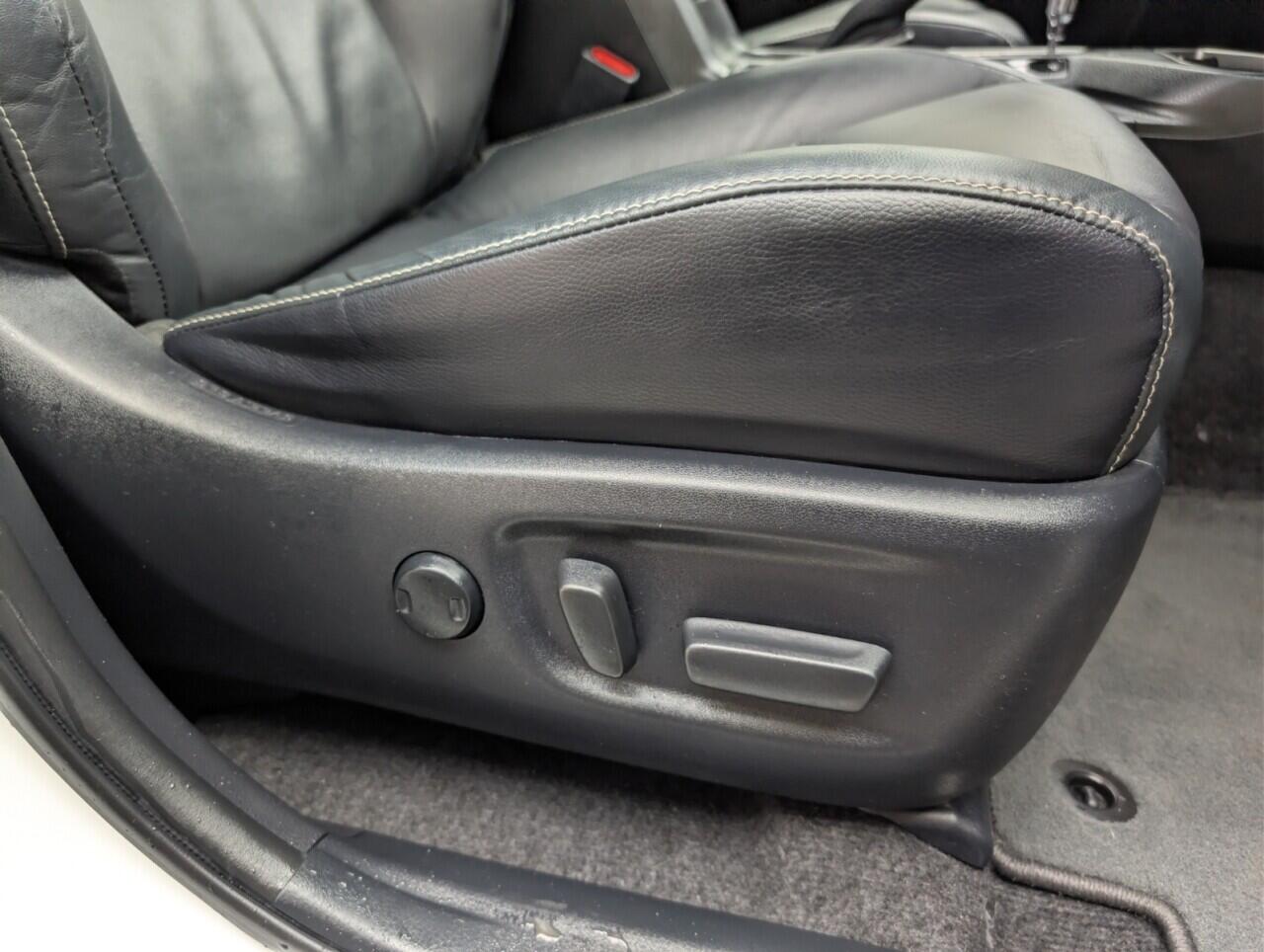 Used Toyota RAV4 2018 for sale - 77143128: Photo 23