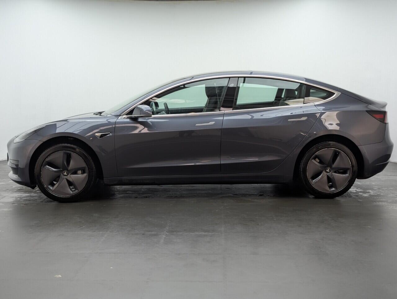 Used Tesla Model 3 2020 for sale - 76456645: Photo 5