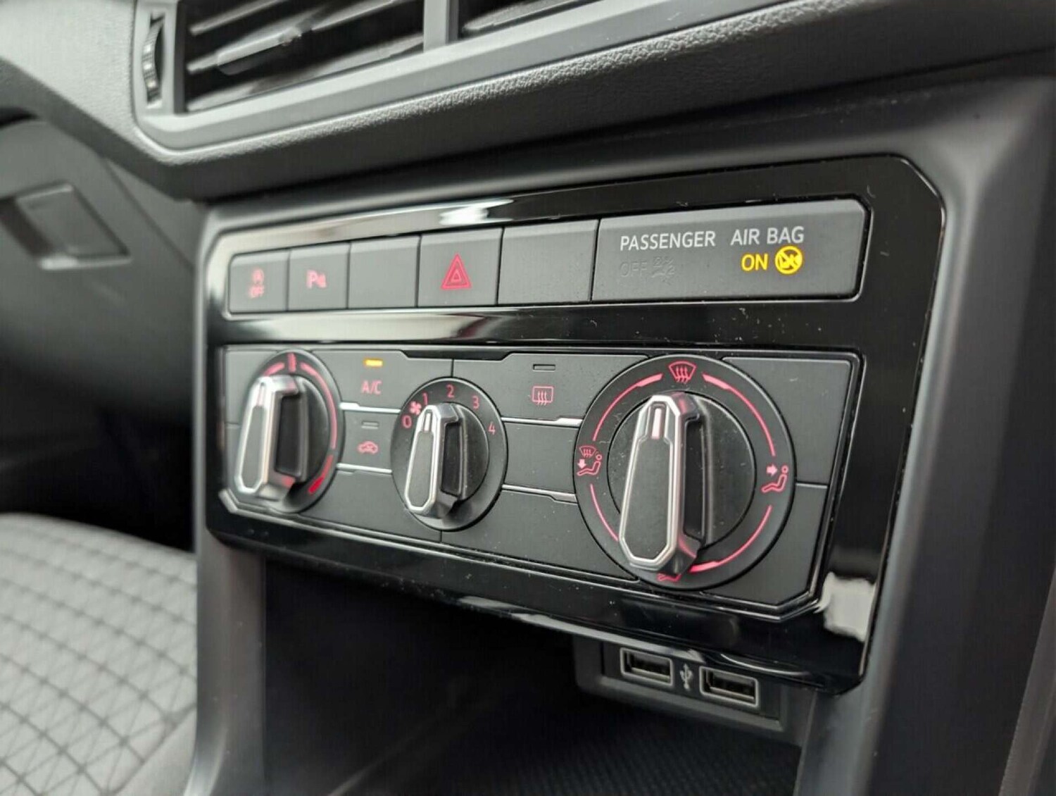 Used Volkswagen T-Cross 2020 for sale - 77713904: Photo 15