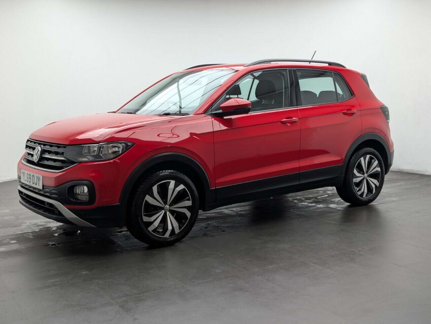 Used Volkswagen T-Cross 2020 for sale - 77713904: Photo 4