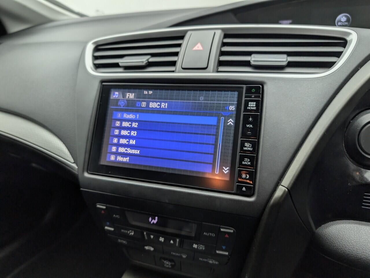 Used Honda Civic 2016 for sale - 76425526: Photo 13