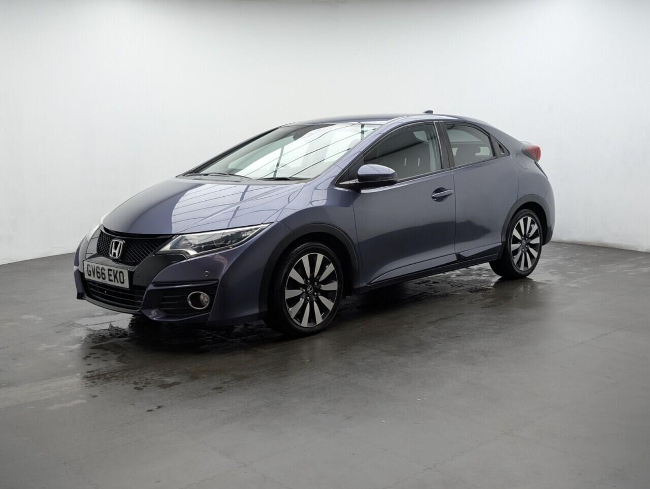 Used Honda Civic 2016 for sale - 76425526: Photo 4