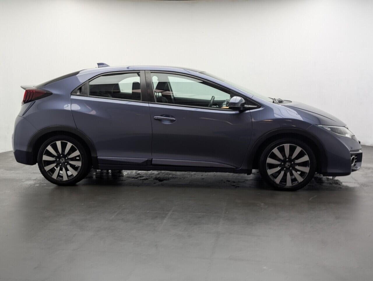 Used Honda Civic 2016 for sale - 76425526: Photo 9