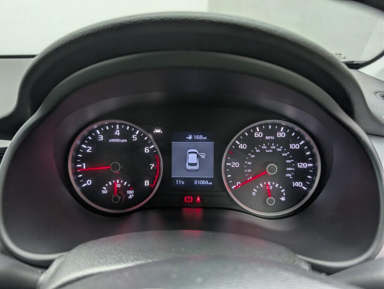 Used Kia Stonic 2018 for sale - 77657611: Photo 18