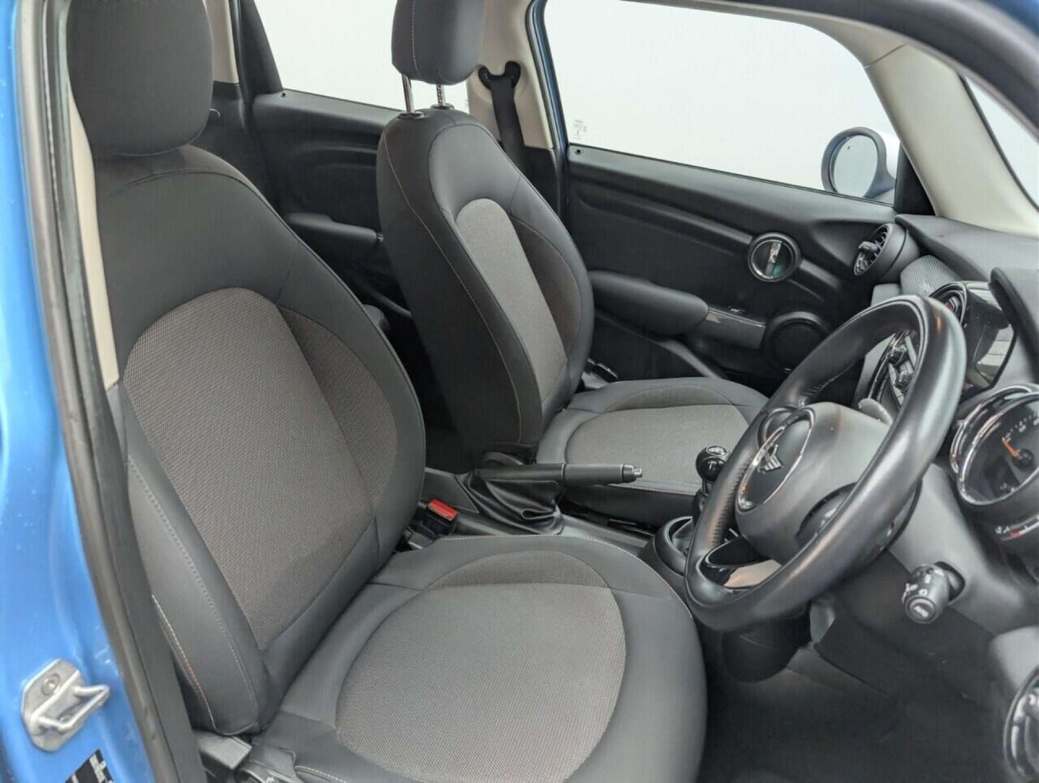 Used MINI Hatch 2017 for sale - 77713379: Photo 12