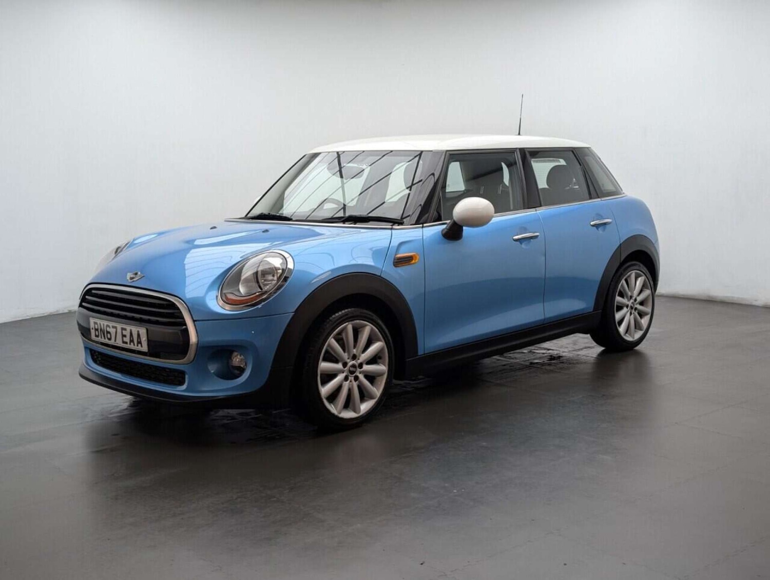 Used MINI Hatch 2017 for sale - 77713379: Photo 4