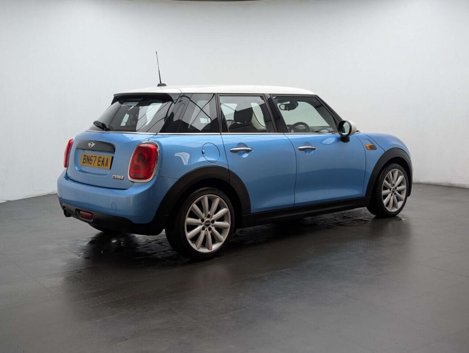 Used MINI Hatch 2017 for sale - 77713379: Photo 8