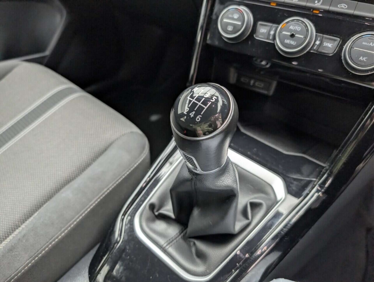 Used Volkswagen T-Roc 2020 for sale - 78122962: Photo 19