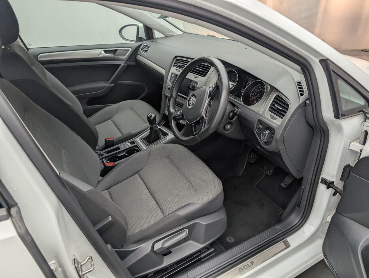 Used Volkswagen Golf 2016 for sale - 76425514: Photo 11