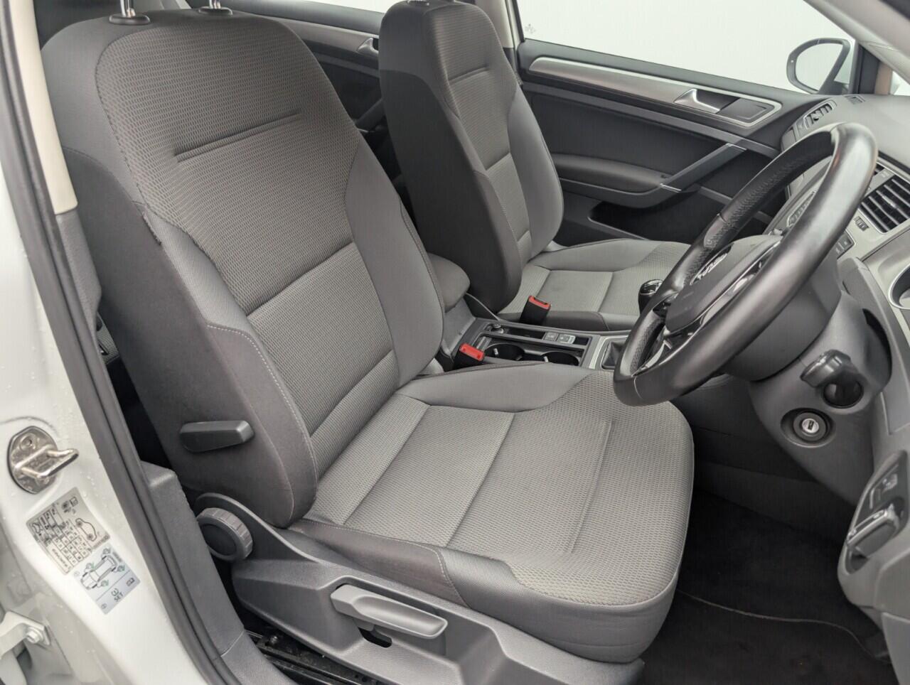 Used Volkswagen Golf 2016 for sale - 76425514: Photo 12