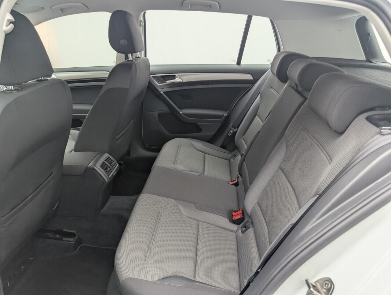 Used Volkswagen Golf 2016 for sale - 76425514: Photo 28