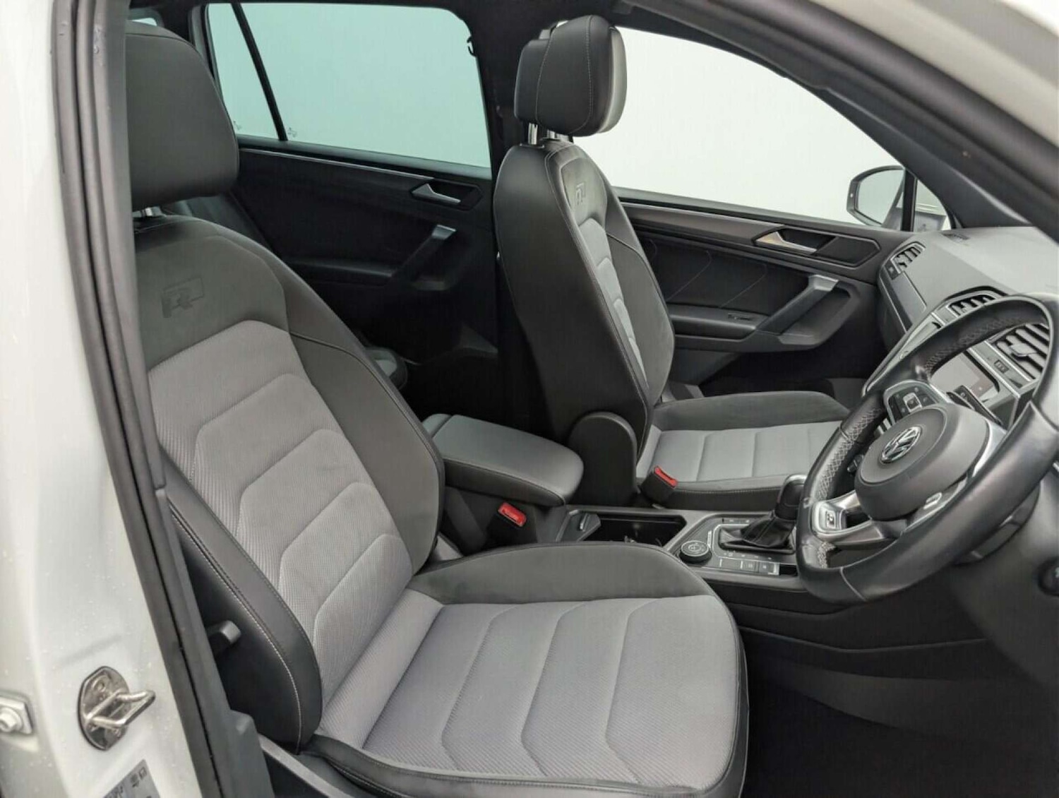 Used Volkswagen Tiguan 2019 for sale - 77714258: Photo 12