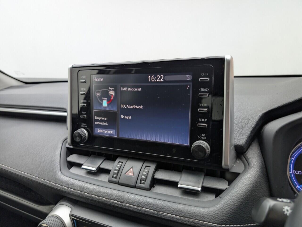 Used Toyota RAV4 2021 for sale - 76472352: Photo 14