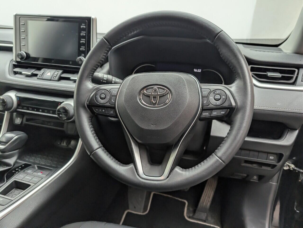 Used Toyota RAV4 2021 for sale - 76472352: Photo 23