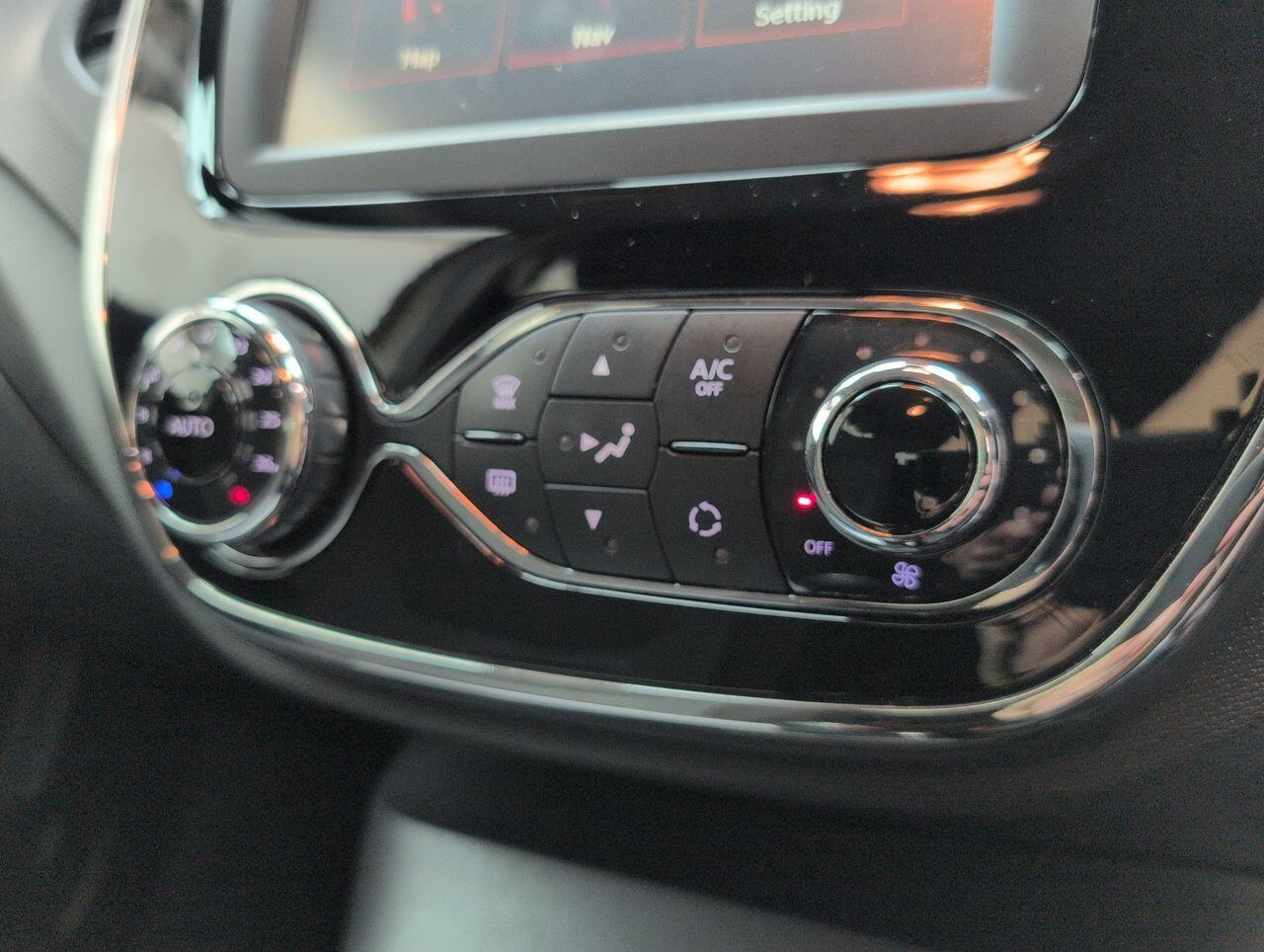 Used Renault Captur for sale - 77625570: Photo 15