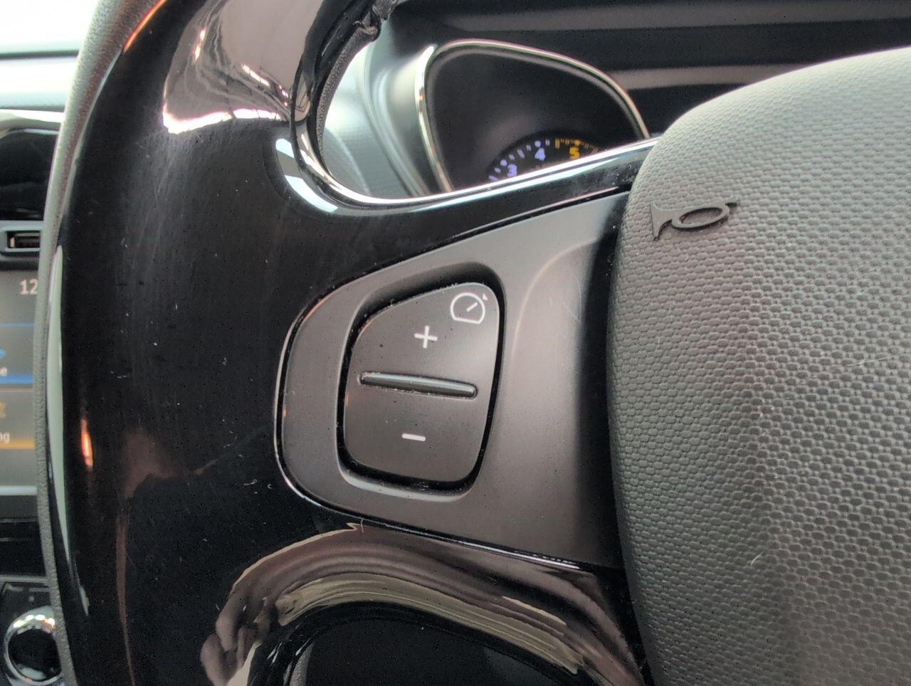 Used Renault Captur for sale - 77625570: Photo 18