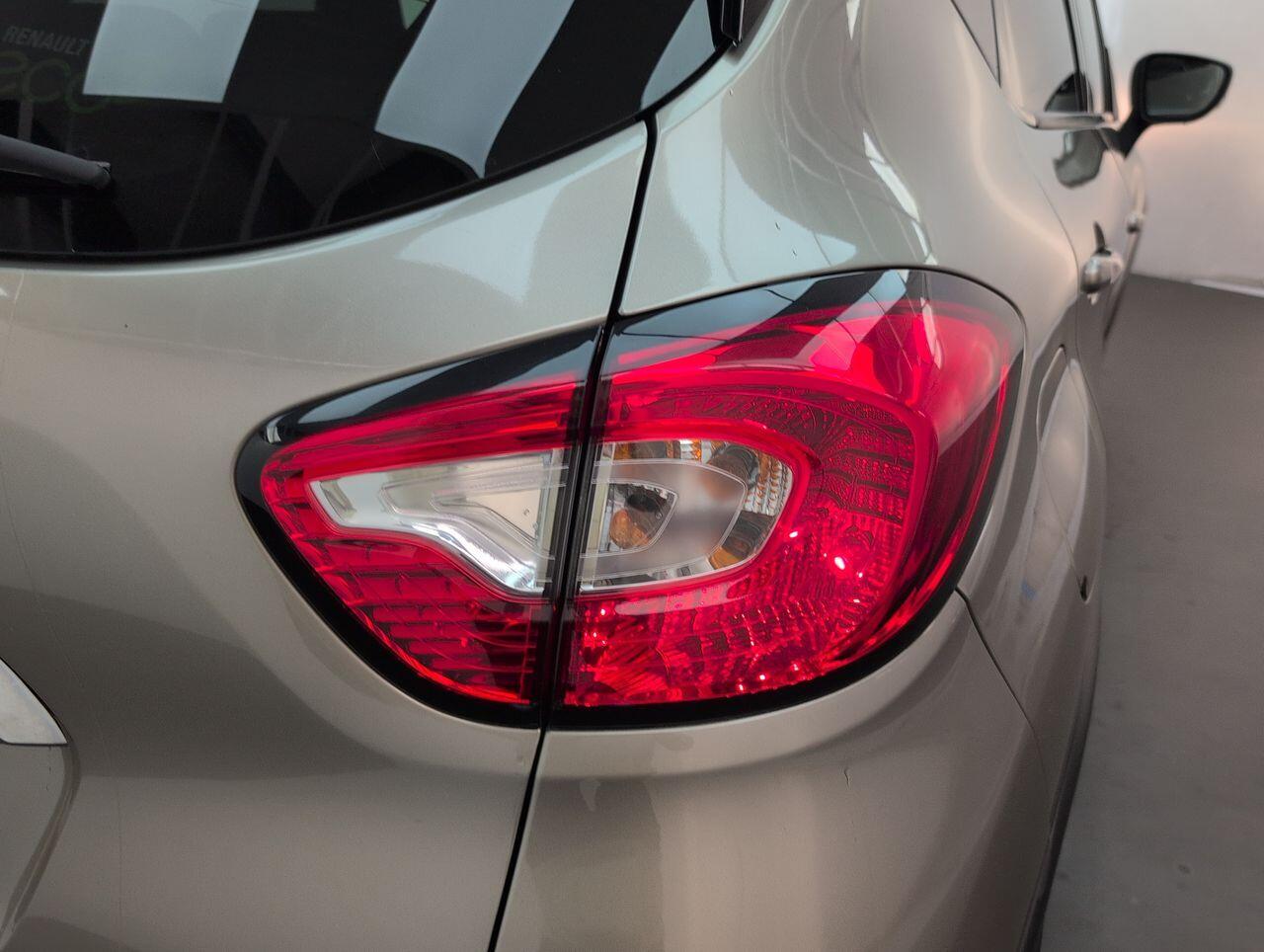 Used Renault Captur for sale - 77625570: Photo 25