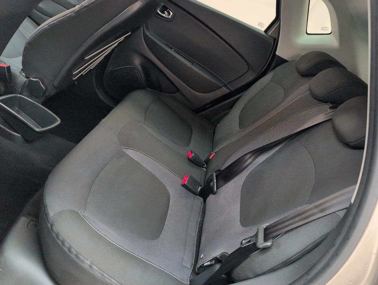 Used Renault Captur for sale - 77625570: Photo 27