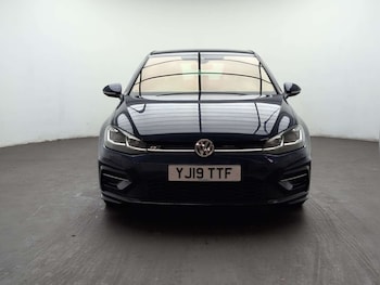 Used Volkswagen Golf 2019 for sale - 79546944: Photo