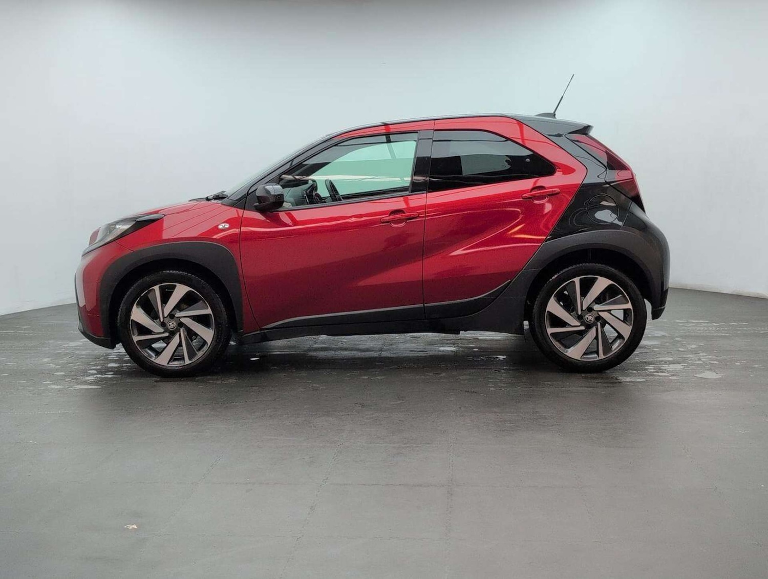 Used Toyota Aygo X 2022 for sale - 77713855: Photo 5