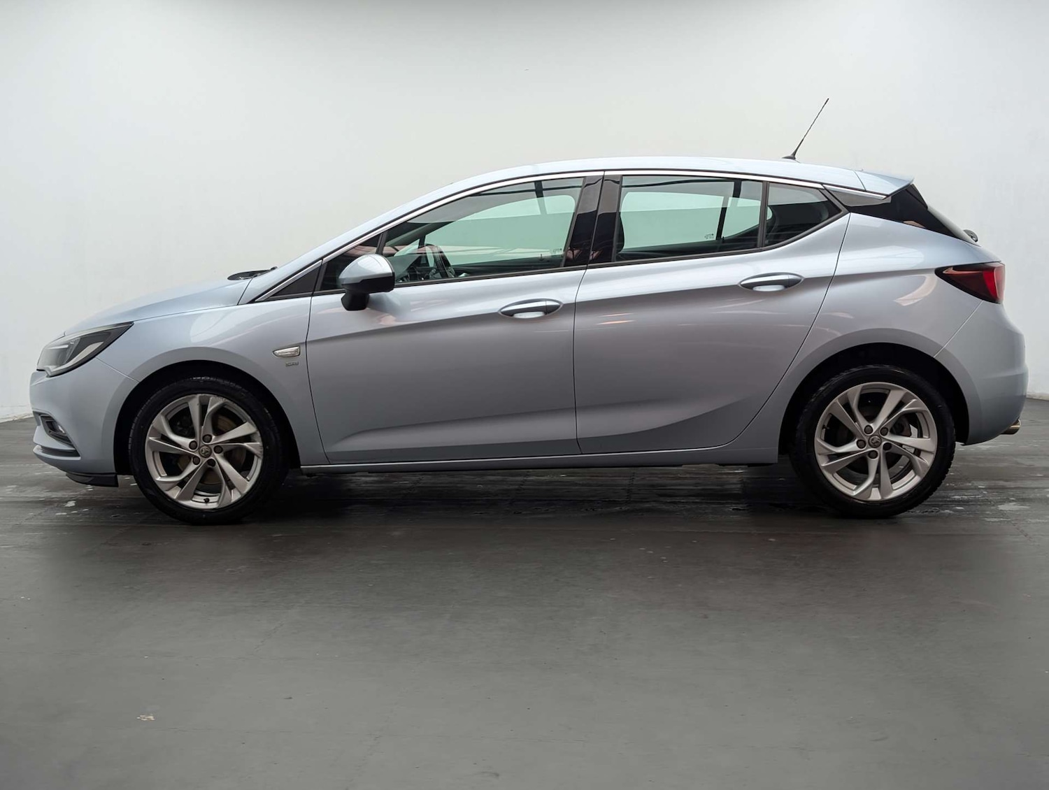 Used Vauxhall Astra 2019 for sale - 78080726: Photo 6