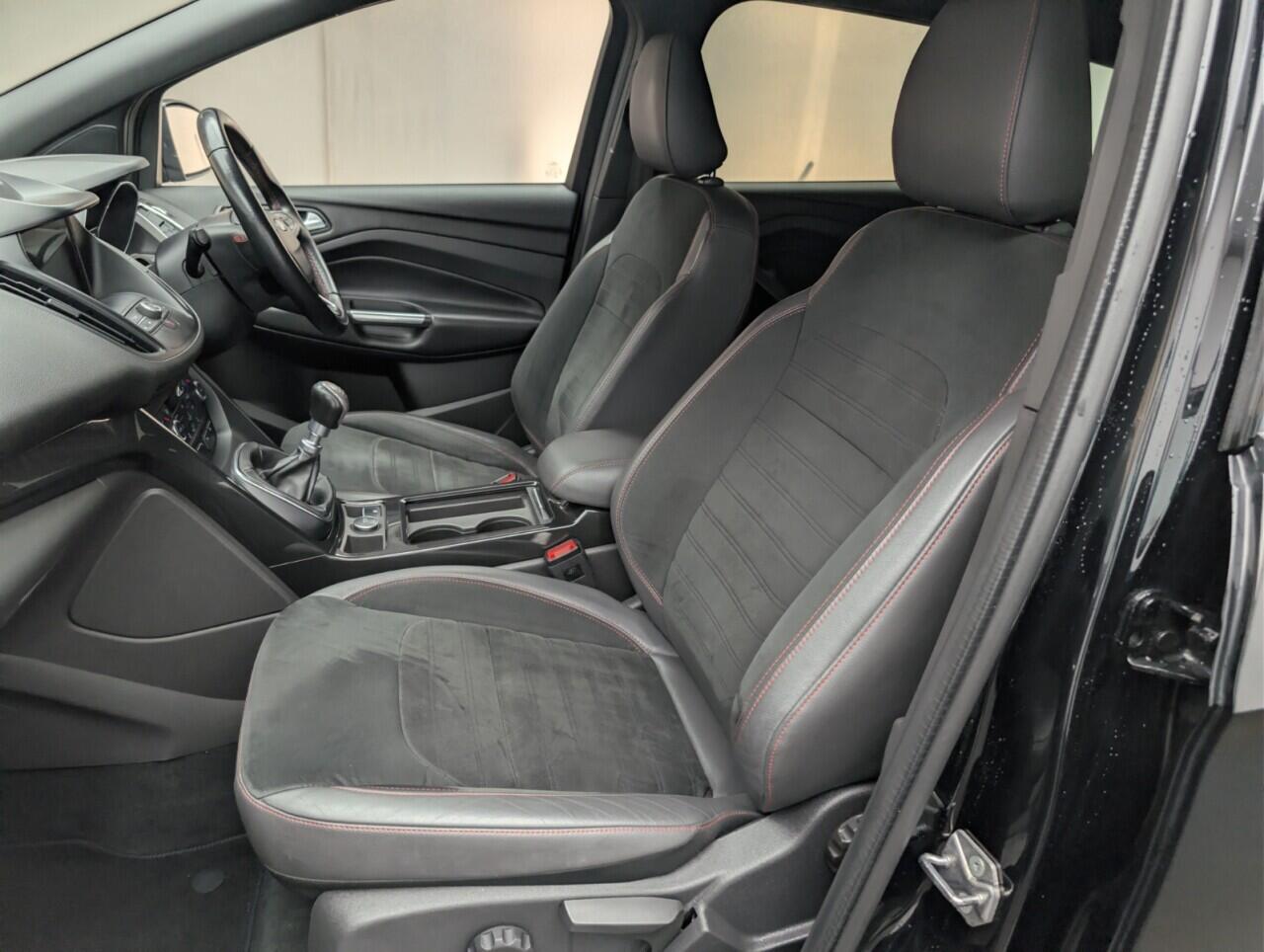 Used Ford Kuga 2018 for sale - 76658989: Photo 28